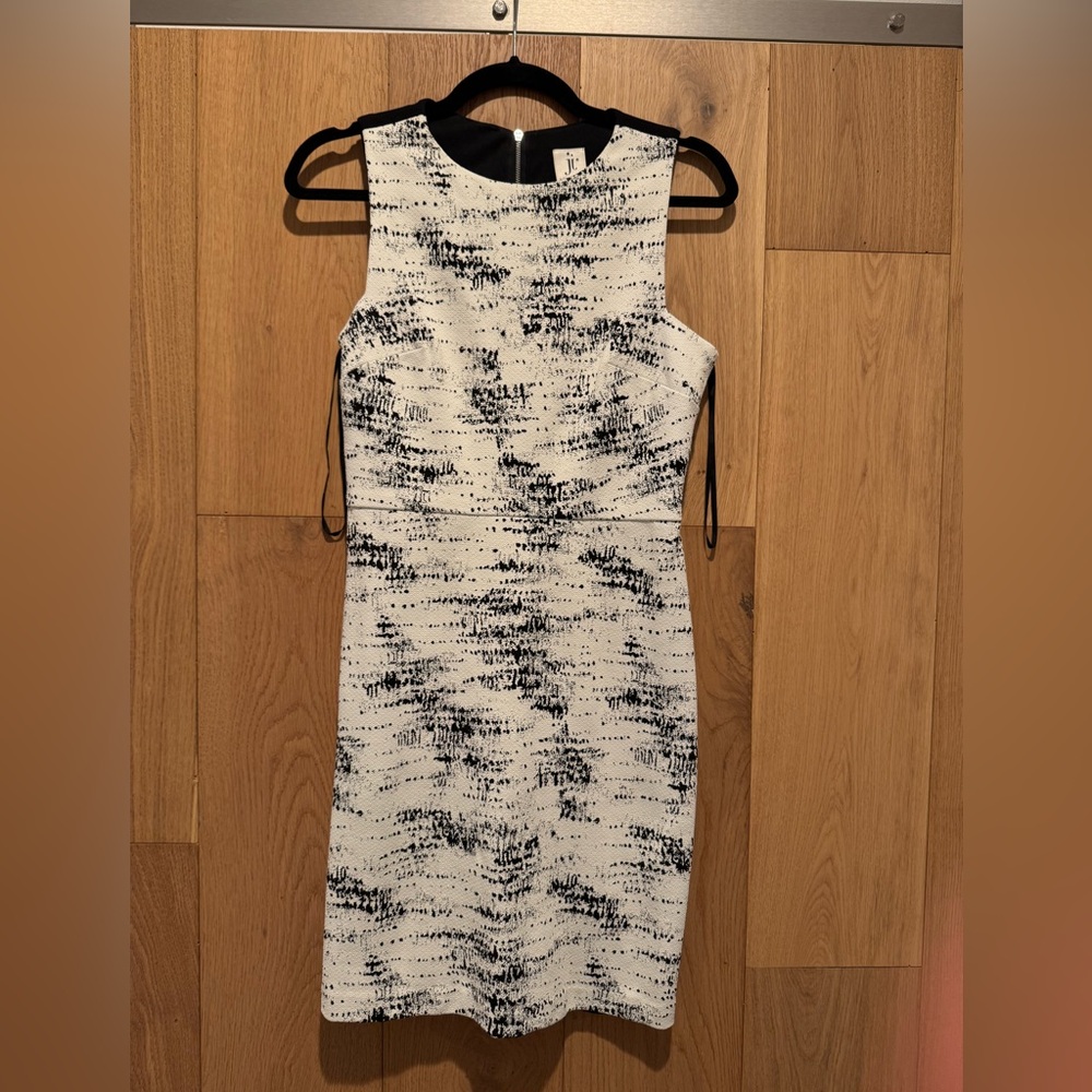 Julia Jordan Monochrome Textured Midi Dress